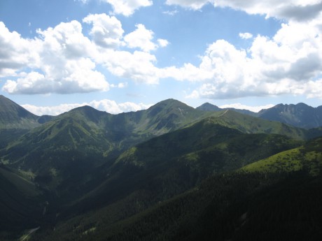  5 z Bobrovce-Hrubý vrch, Volovec, Plačlivé a Tri kopy