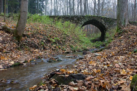 36 Sklenářovice - kamenný most