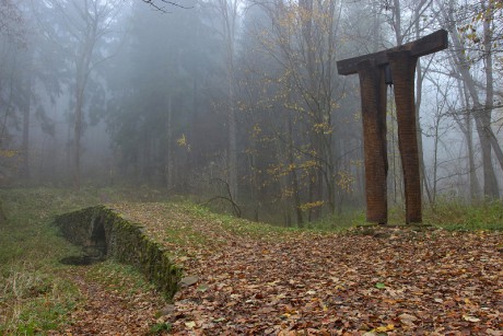 38 Sklenářovice  - Kamenný most a zvonice