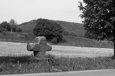 02 Smírčí kříž (Česká Metuje)