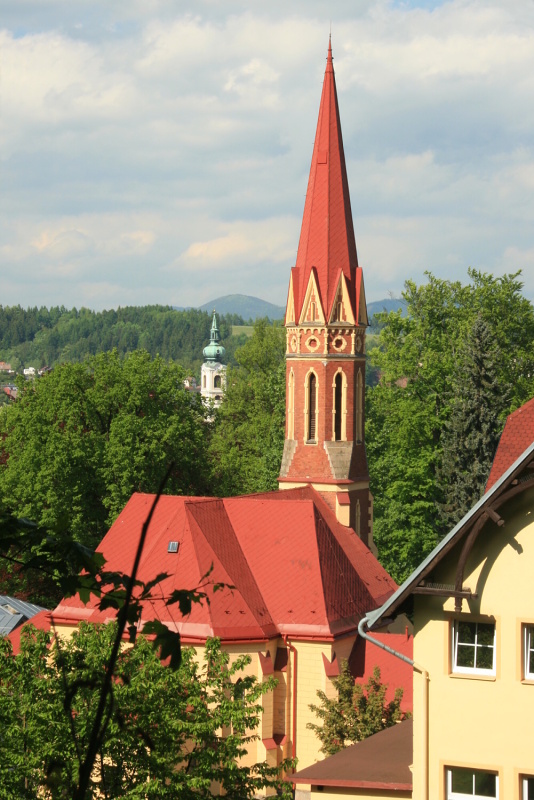 03 Kostel Narození Panny Marie a síň Bohuslava Martinů